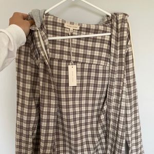 Buckle lightweight flannel